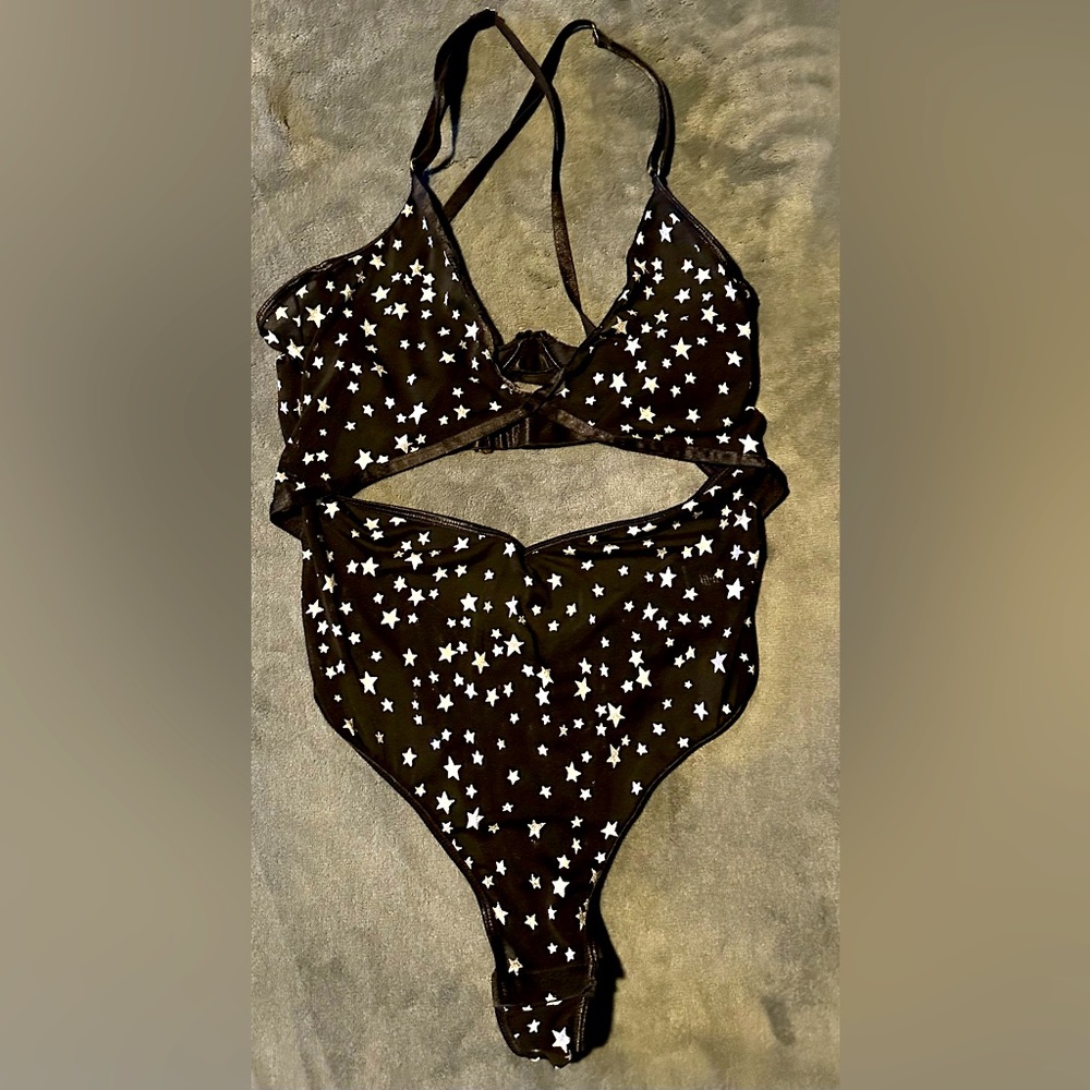 NWOT-🖤Black and White Lingerie One Piece🤍 So Sensual & Seductive!🥰